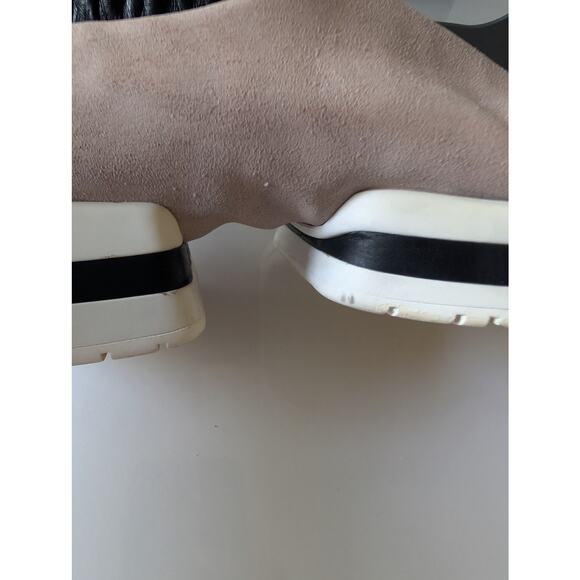 STUART WEITZMAN SW-612 Slip-On‎ Sock Sneaker Stone Tan Women's 8 - Picture 3 of 15